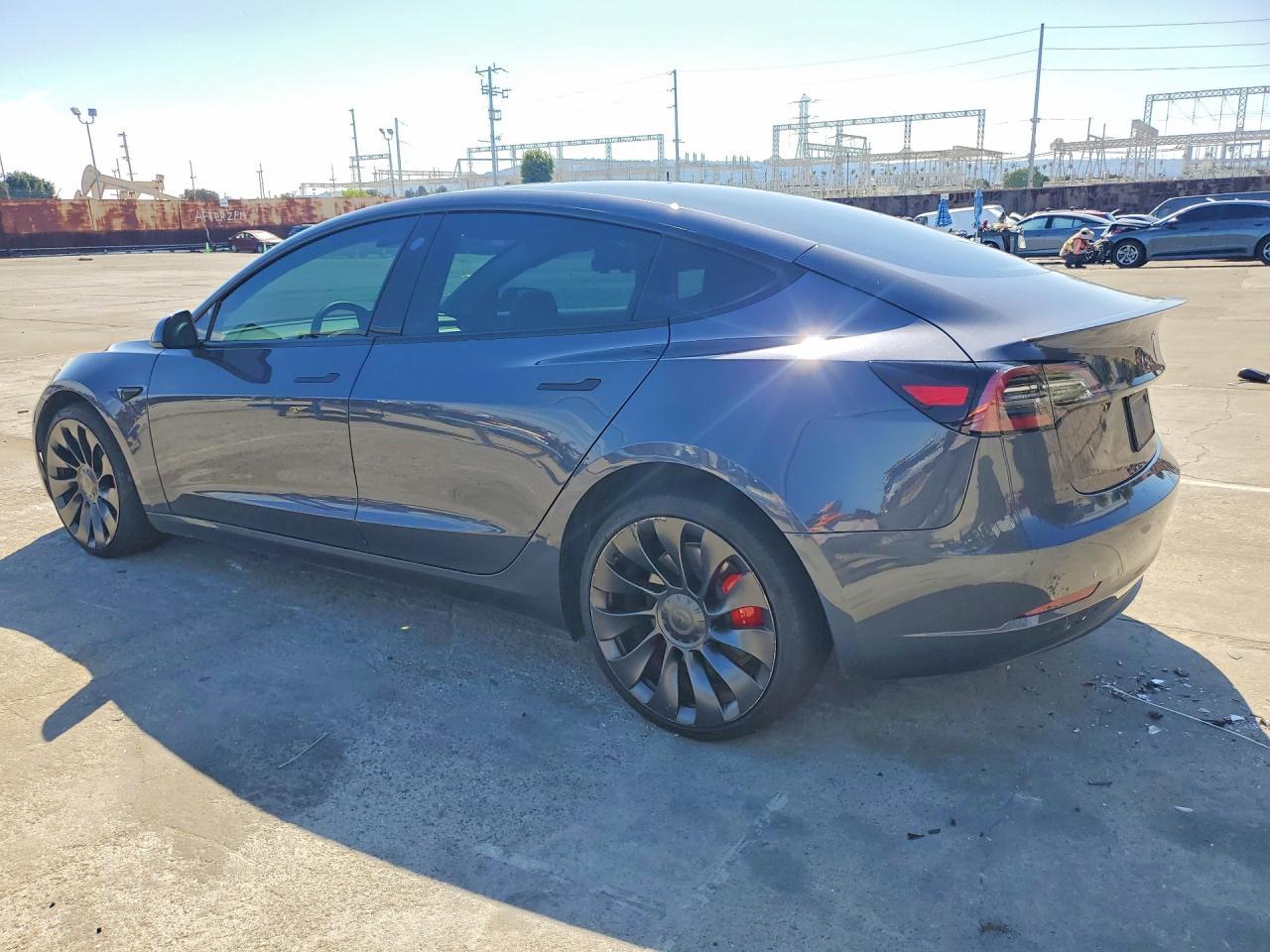 2023 Tesla Model 3 - Image 2