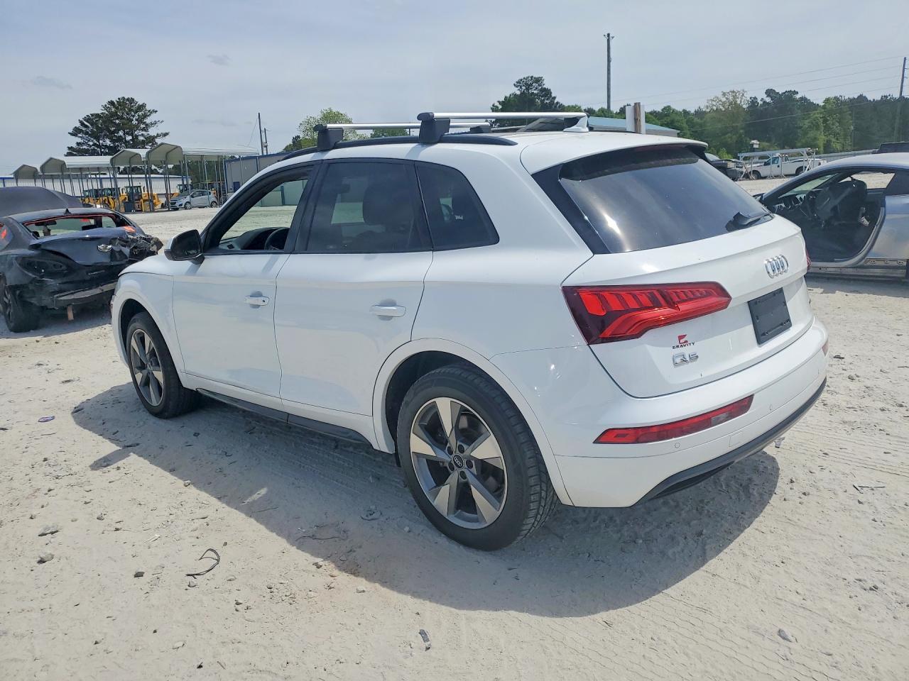 2020 Audi Q5 Premium - Image 2