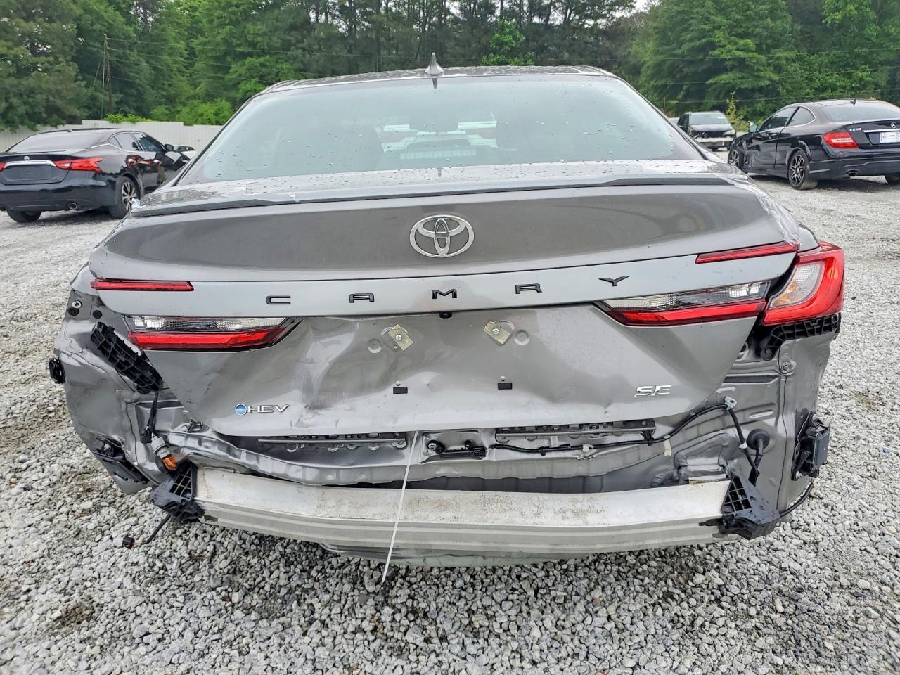 2025 Toyota Camry Se - Фото 6