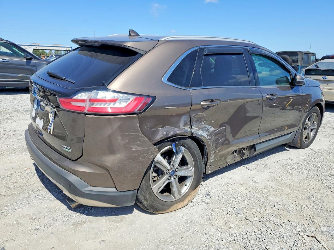 2019 Ford Edge Sel - Image 3