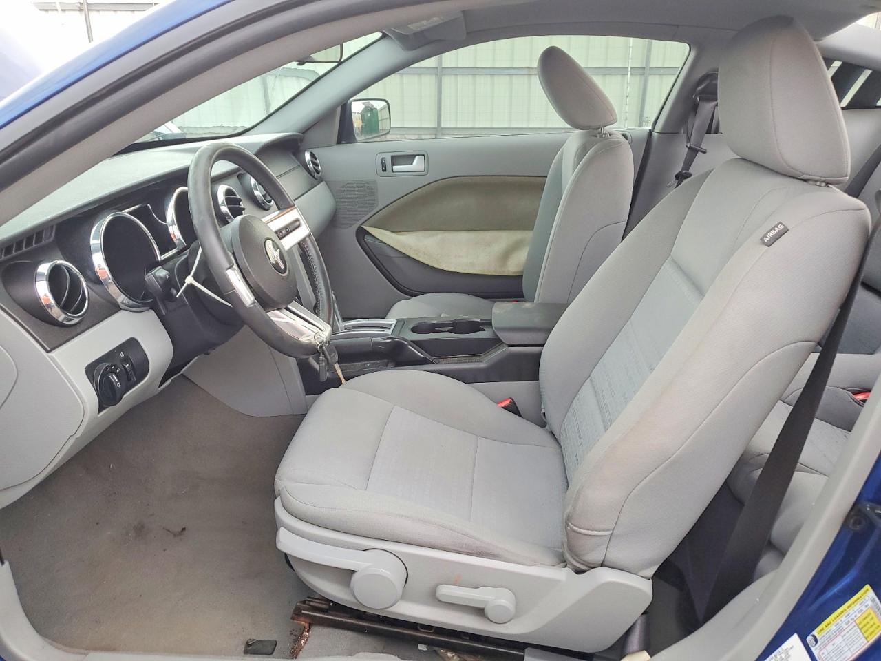 2008 Ford Mustang - Image 7