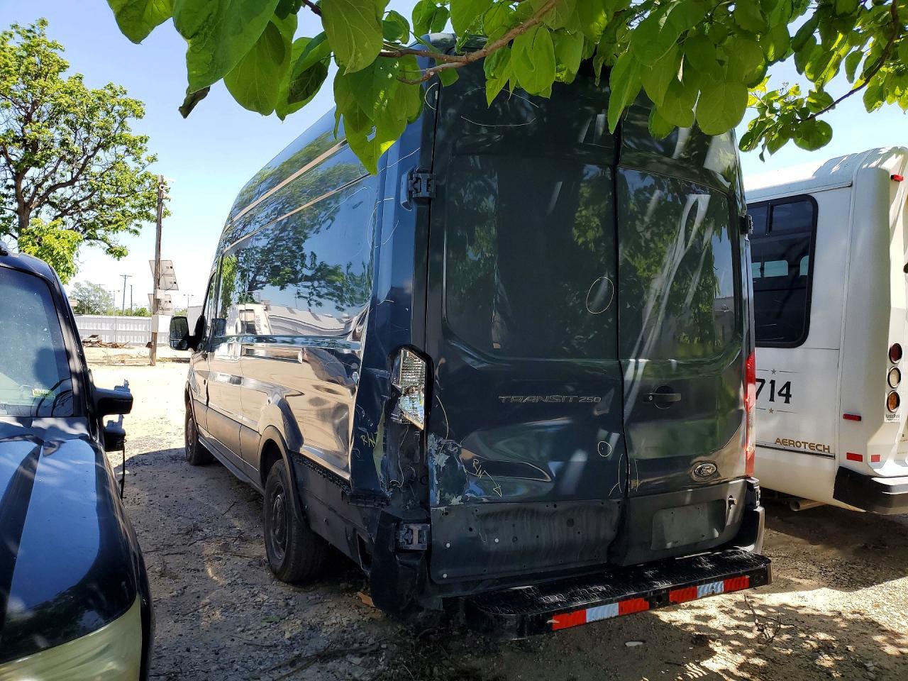 2019 Ford Transit T-250 - Фото 2