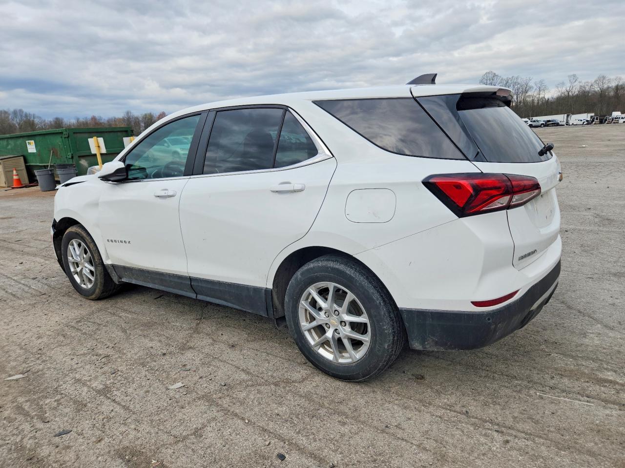 2022 Chevrolet Equinox Lt - Фото 2