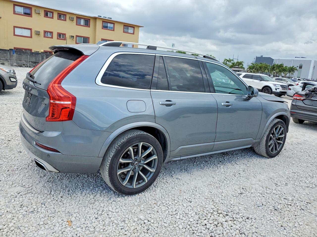 2017 Volvo Xc90 T6 - Фото 3