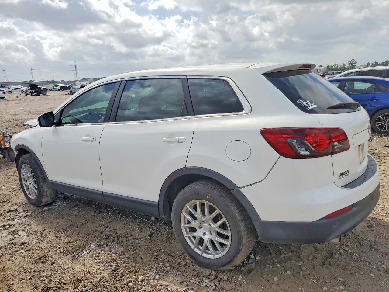 2013 Mazda Cx-9 Touring - Image 2