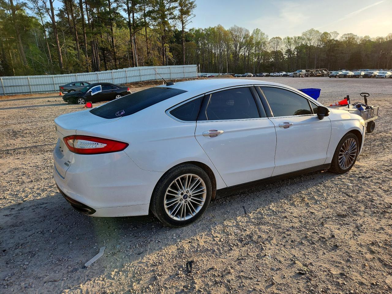 2014 Ford Fusion Se - Фото 3