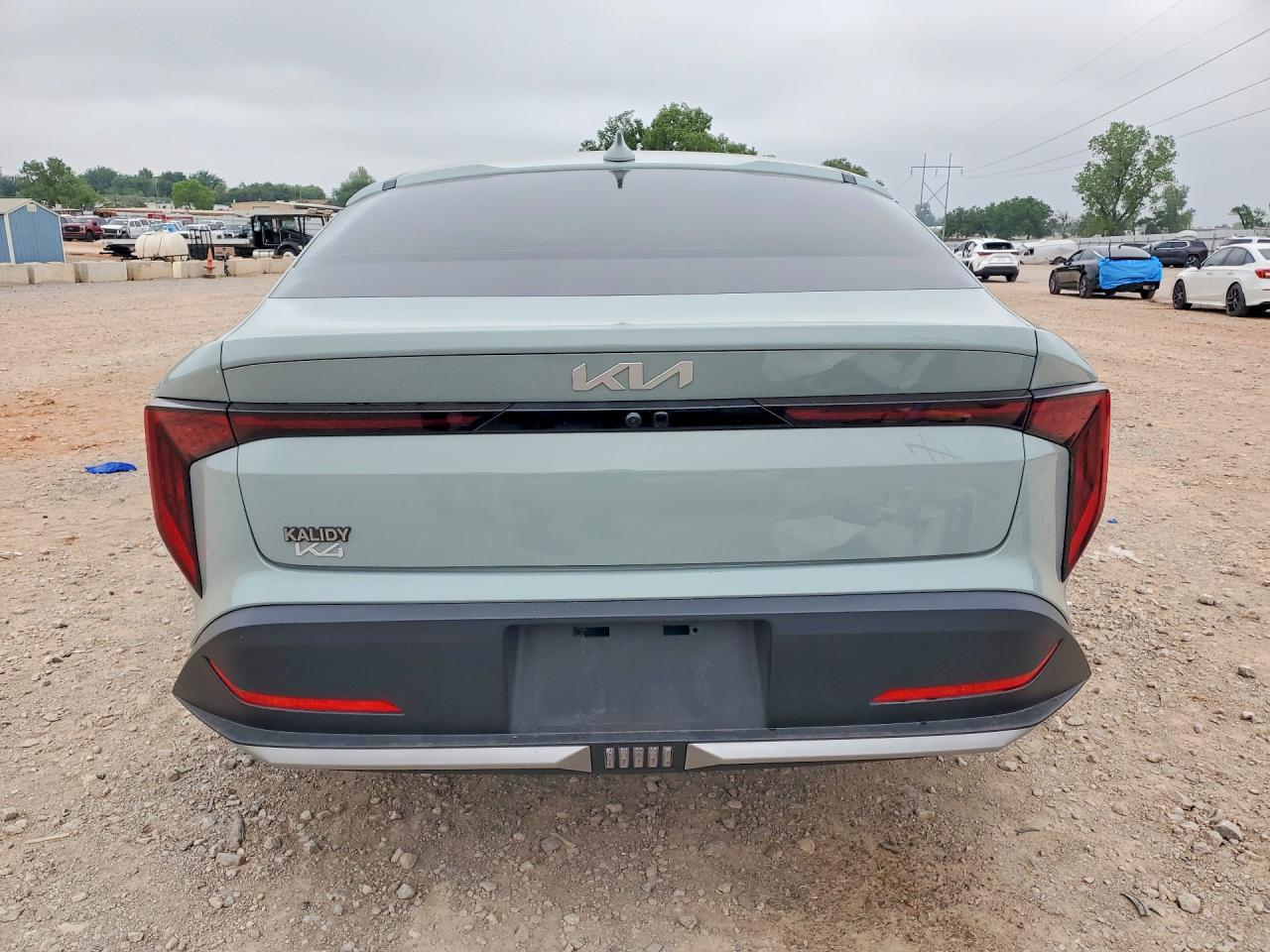 2025 Kia K4 Lxs - Image 6