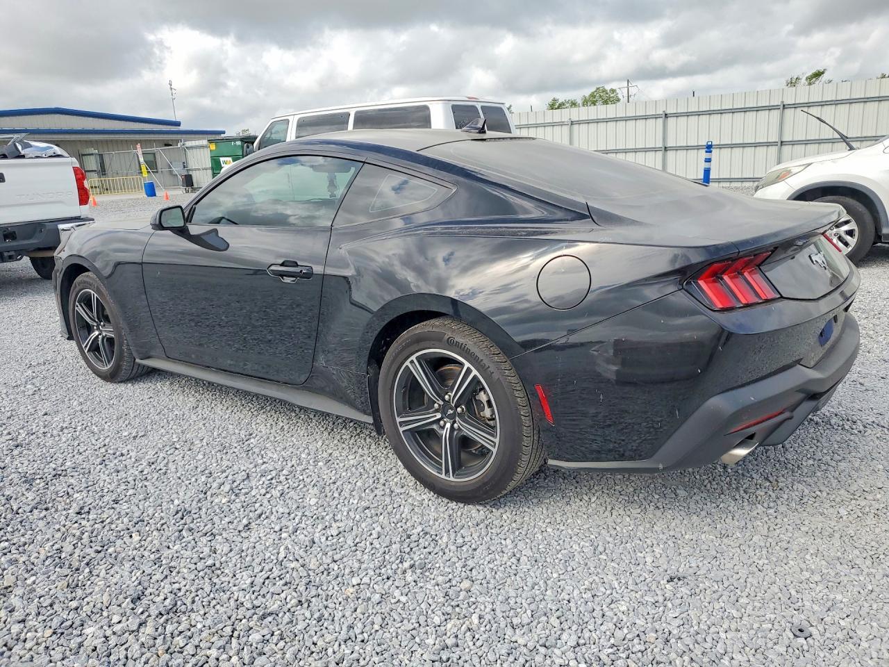 2025 Ford Mustang - Image 2