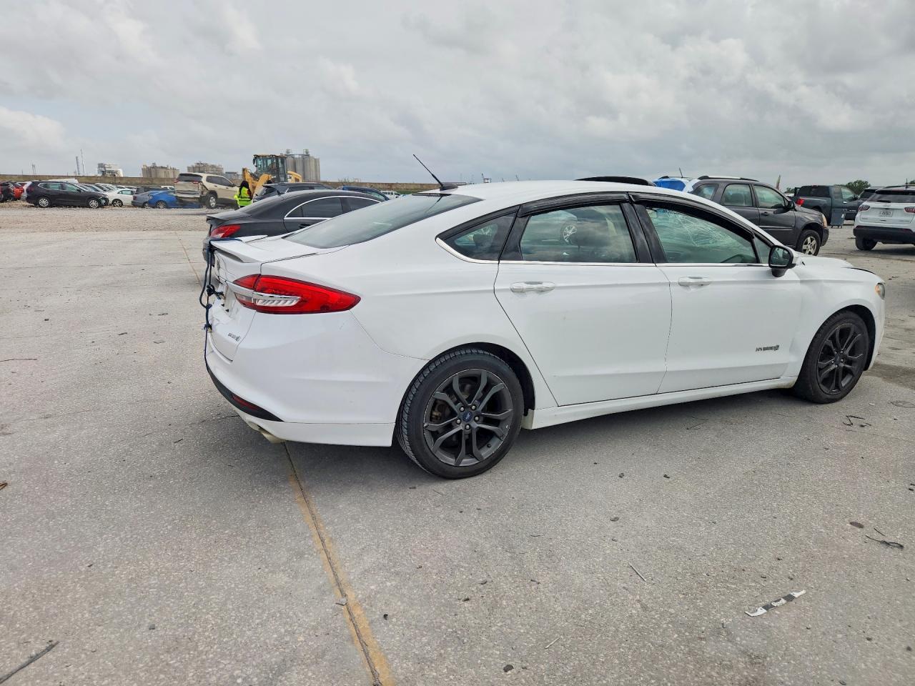 2018 Ford Fusion Se Hybrid - Image 3