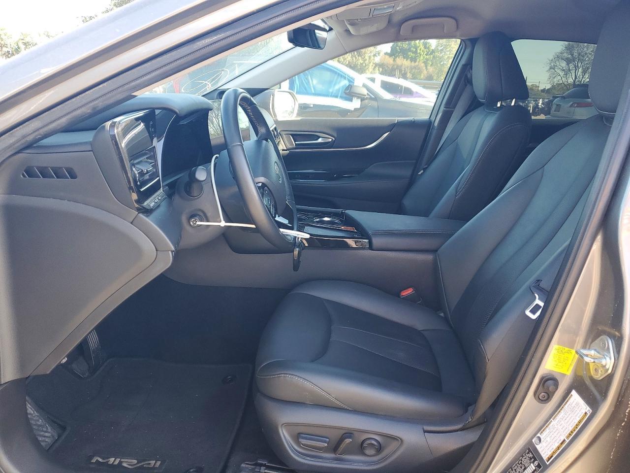 2023 Toyota Mirai Xle - Image 7