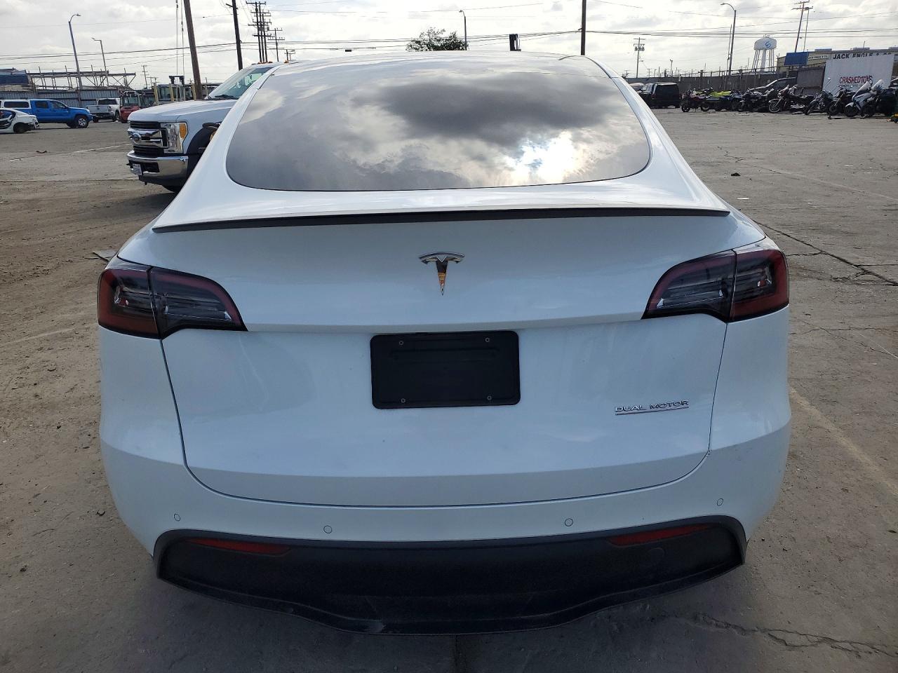 2022 Tesla Model Y - Image 6