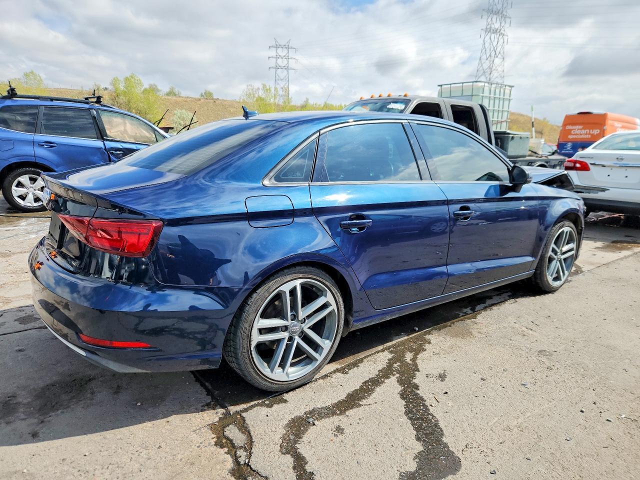 2018 Audi A3 Premium - Фото 3