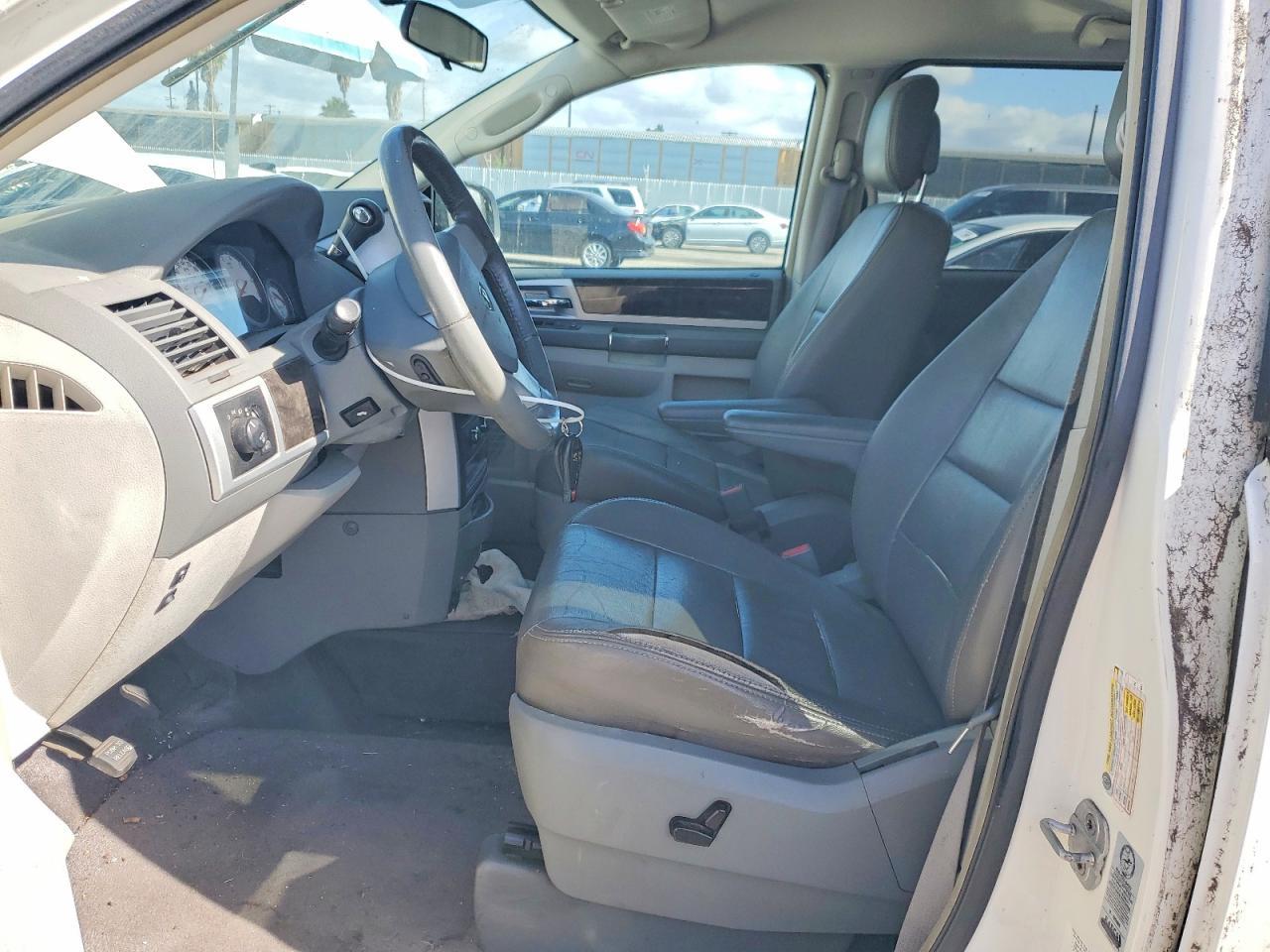 2010 Dodge Grand Caravan Sxt - Фото 7