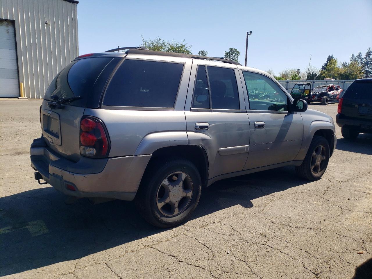 2005 Chevrolet Trailblazer - Image 3