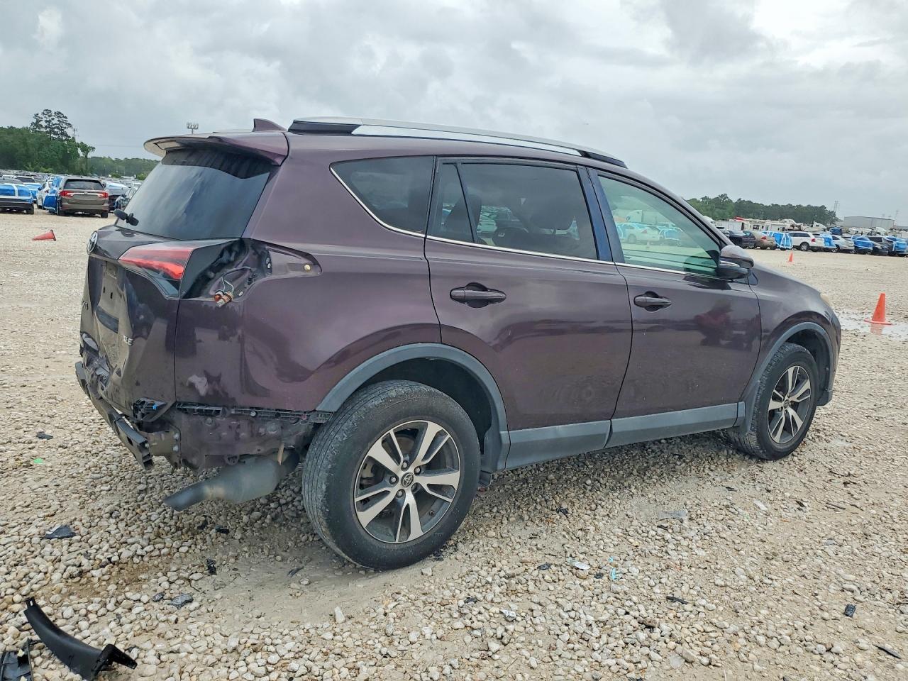 2017 Toyota Rav4 Xle - Фото 3