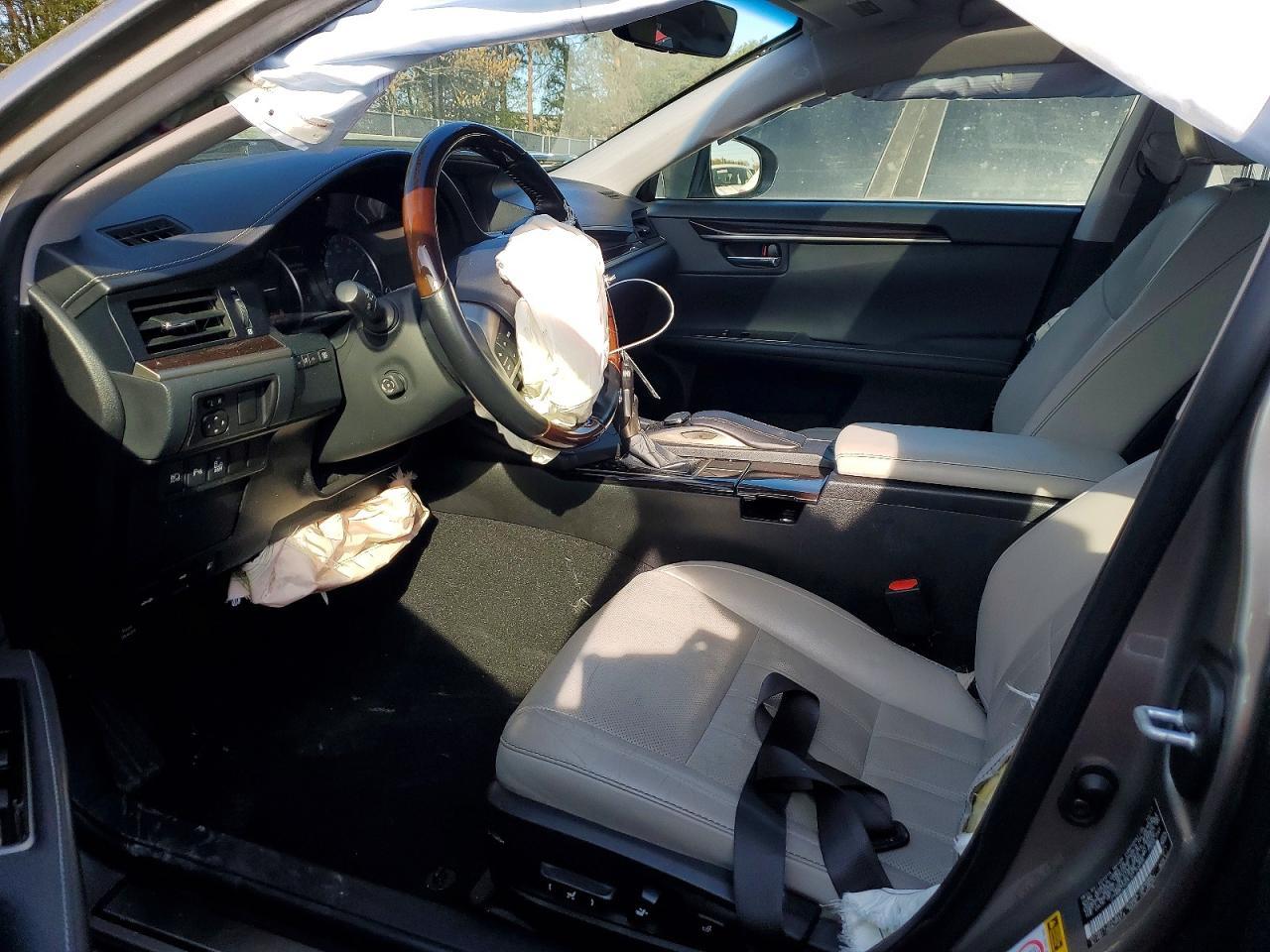 2018 Lexus Es 300H Base - Фото 7