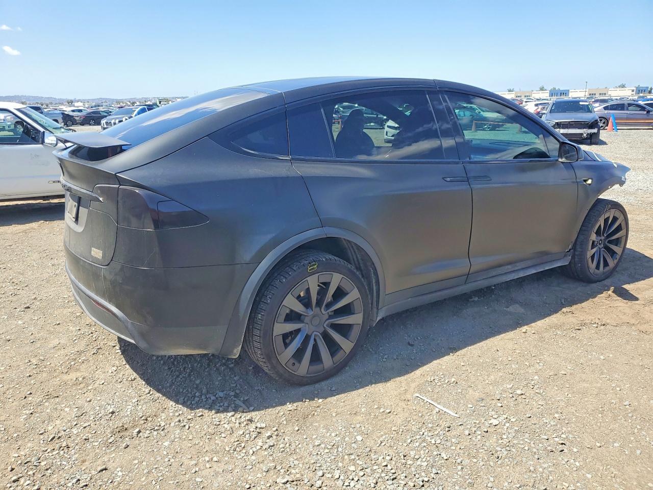 2022 Tesla Model X - Фото 3