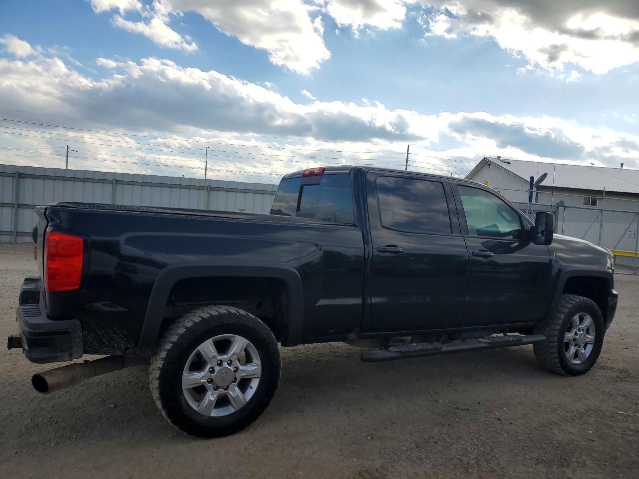 2017 Chevrolet Silverado K2500 Heavy Duty Ltz - Фото 3