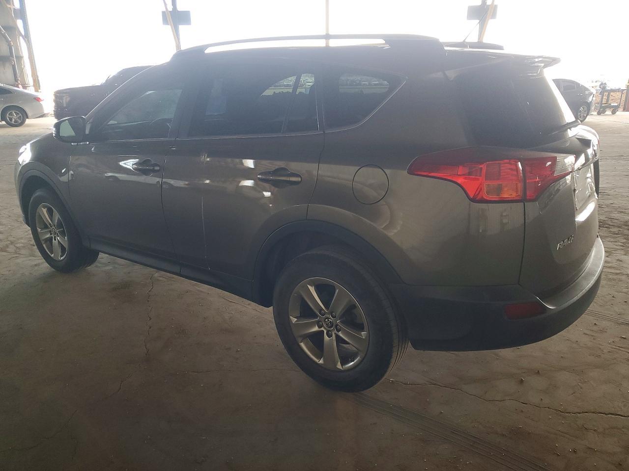 2015 Toyota Rav4 Xle - Фото 2