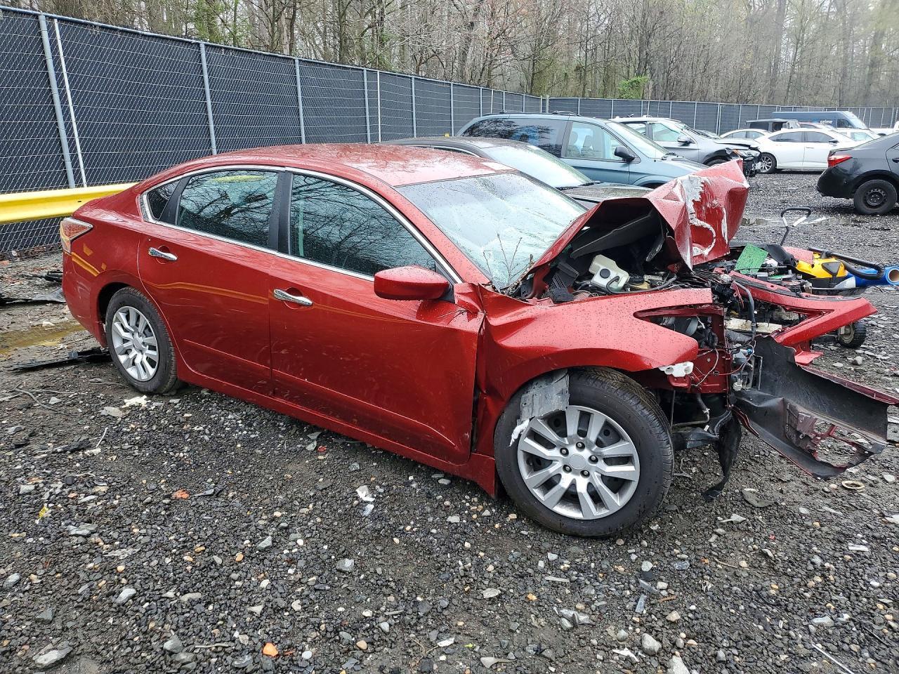 2015 Nissan Altima 2.5 S - Фото 4