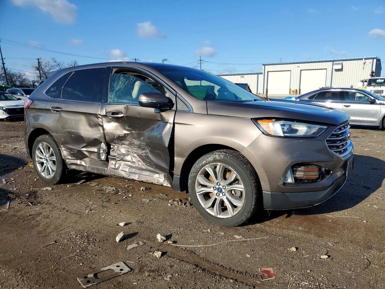 2019 Ford Edge Titanium - Фото 4