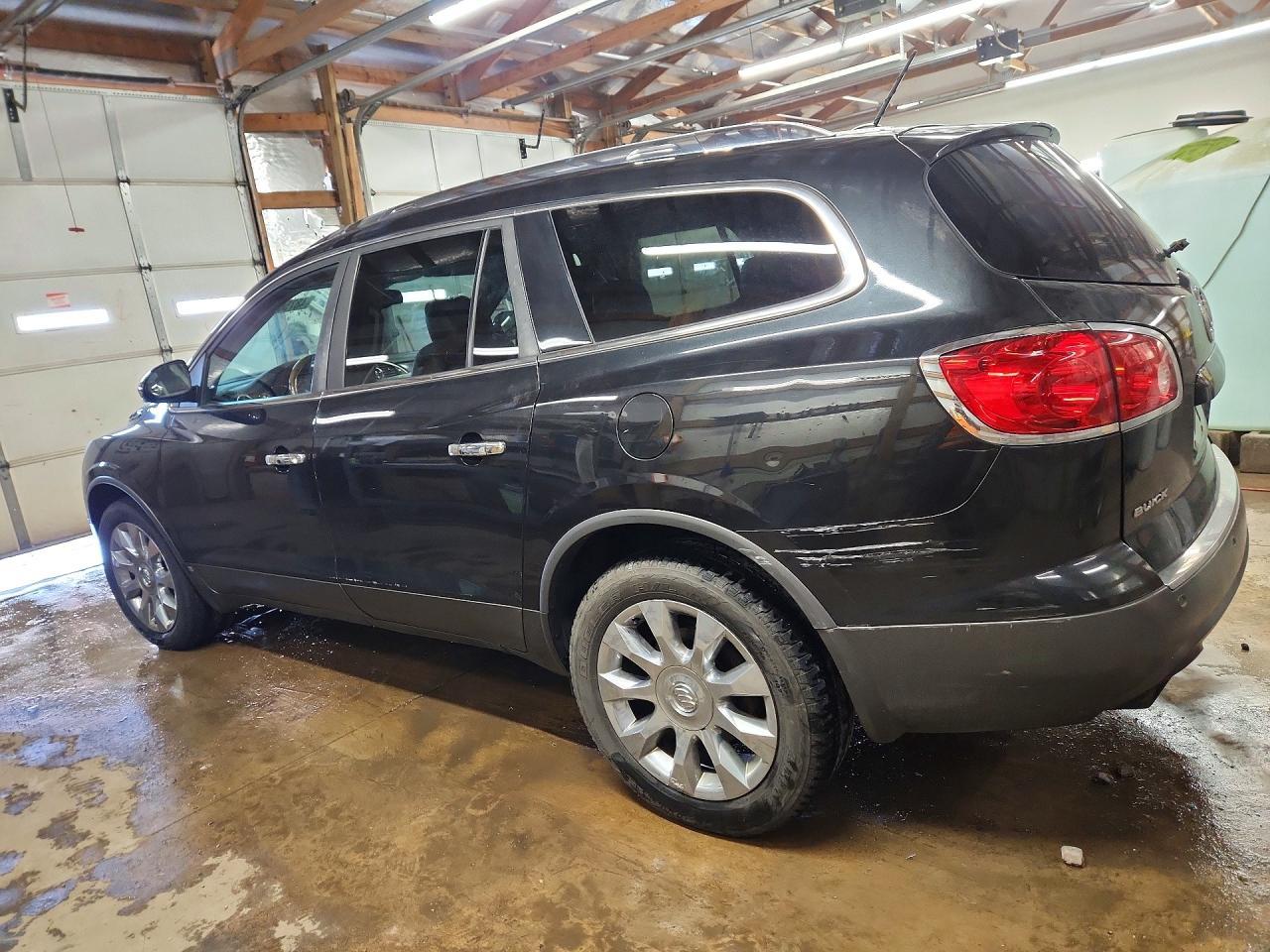 2010 Buick Enclave Cxl - Image 2