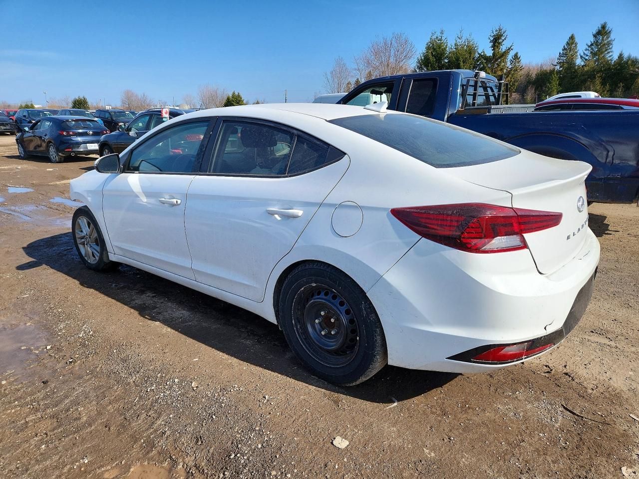 2020 Hyundai Elantra - Image 2