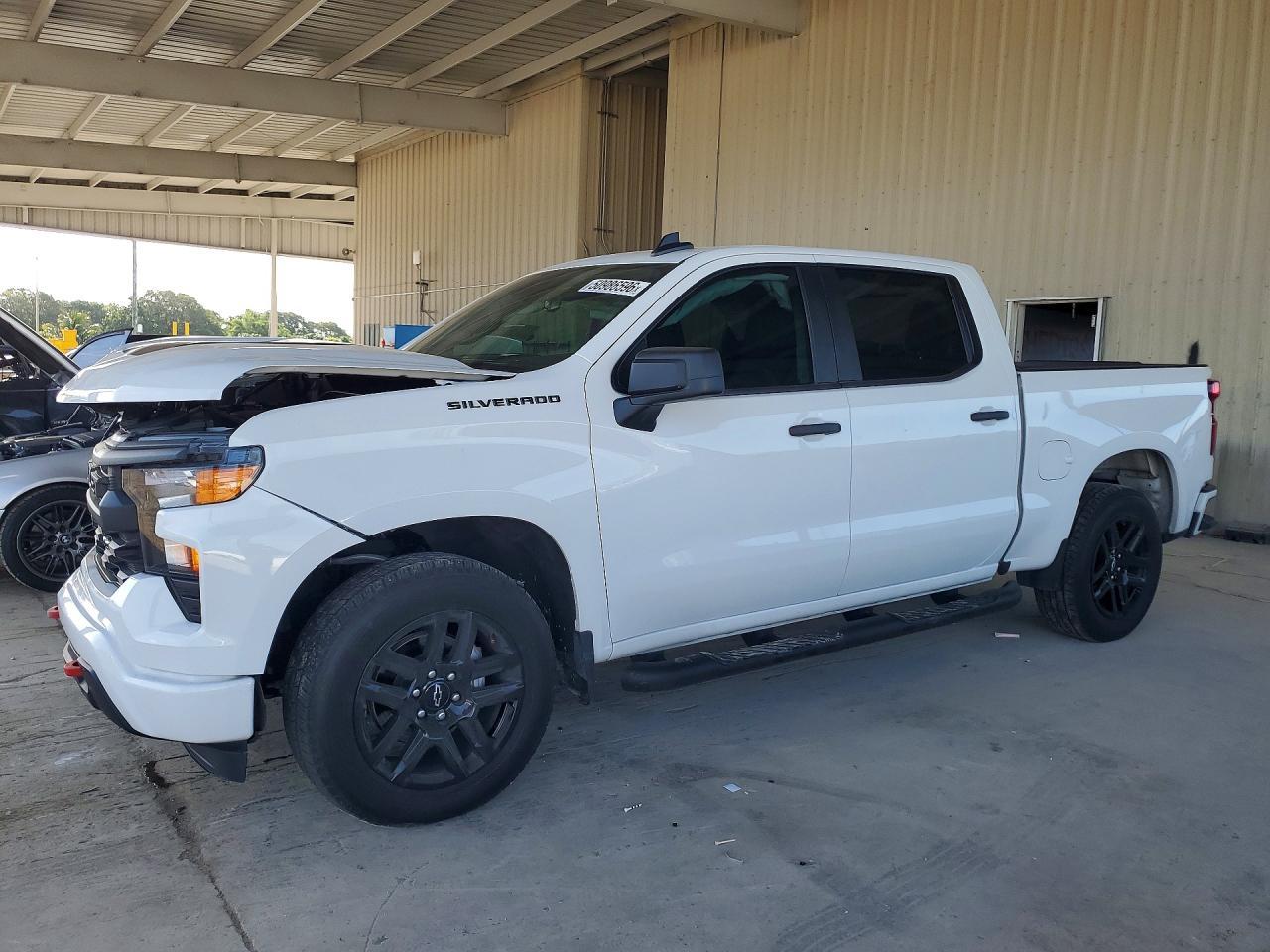2023 Chevrolet Silverado C1500 Custom