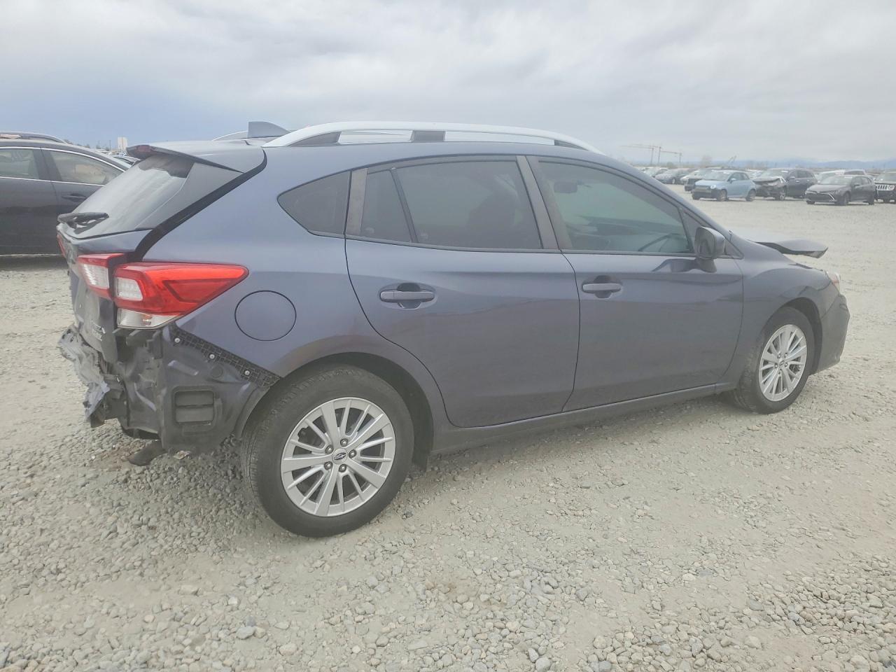 2017 Subaru Impreza Premium - Фото 3