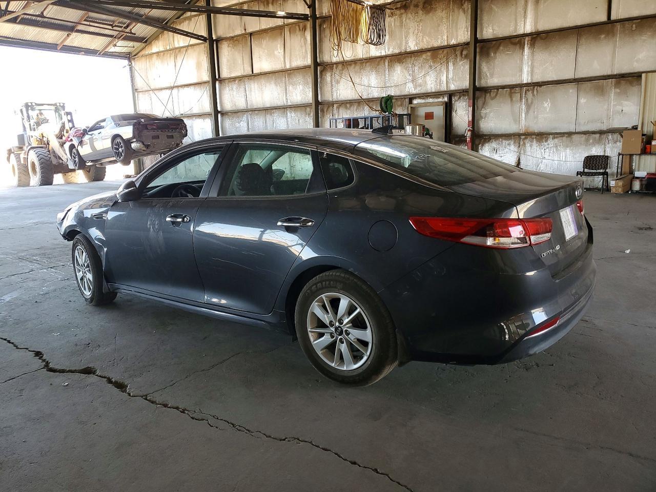 2017 Kia Optima Lx - Фото 2