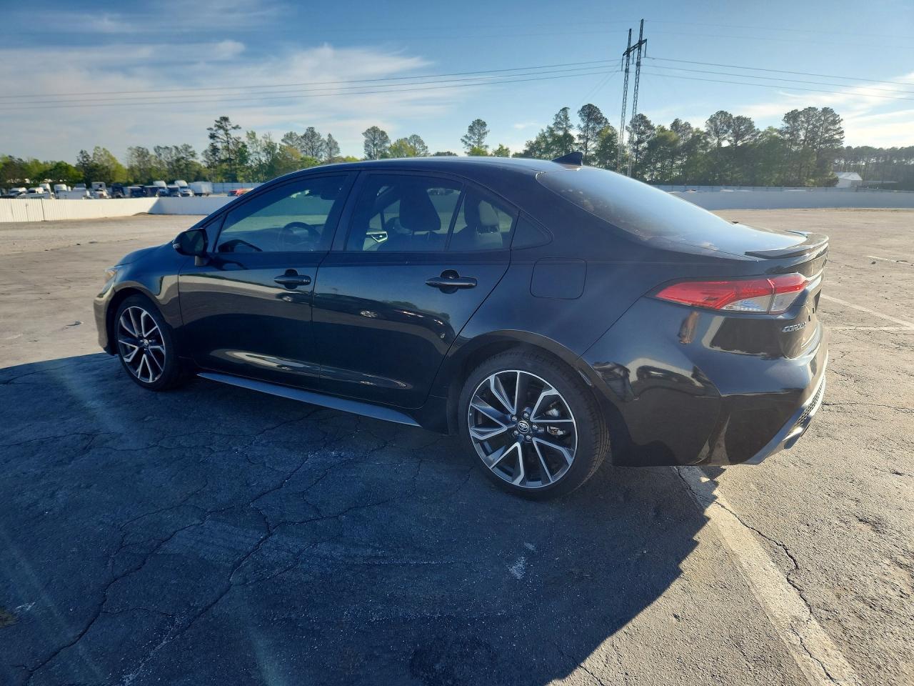 2022 Toyota Corolla Se - Фото 2