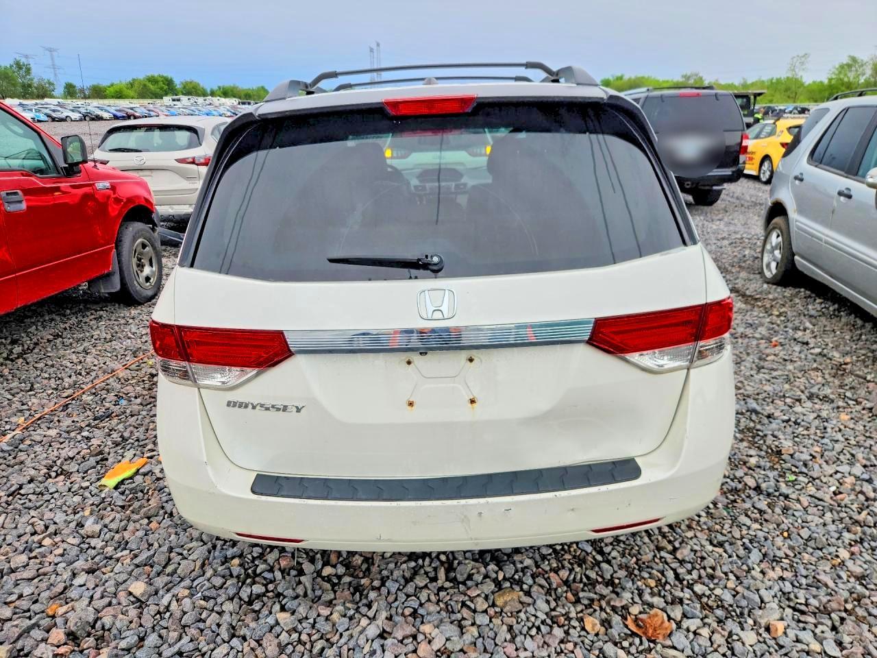2015 Honda Odyssey - Image 6