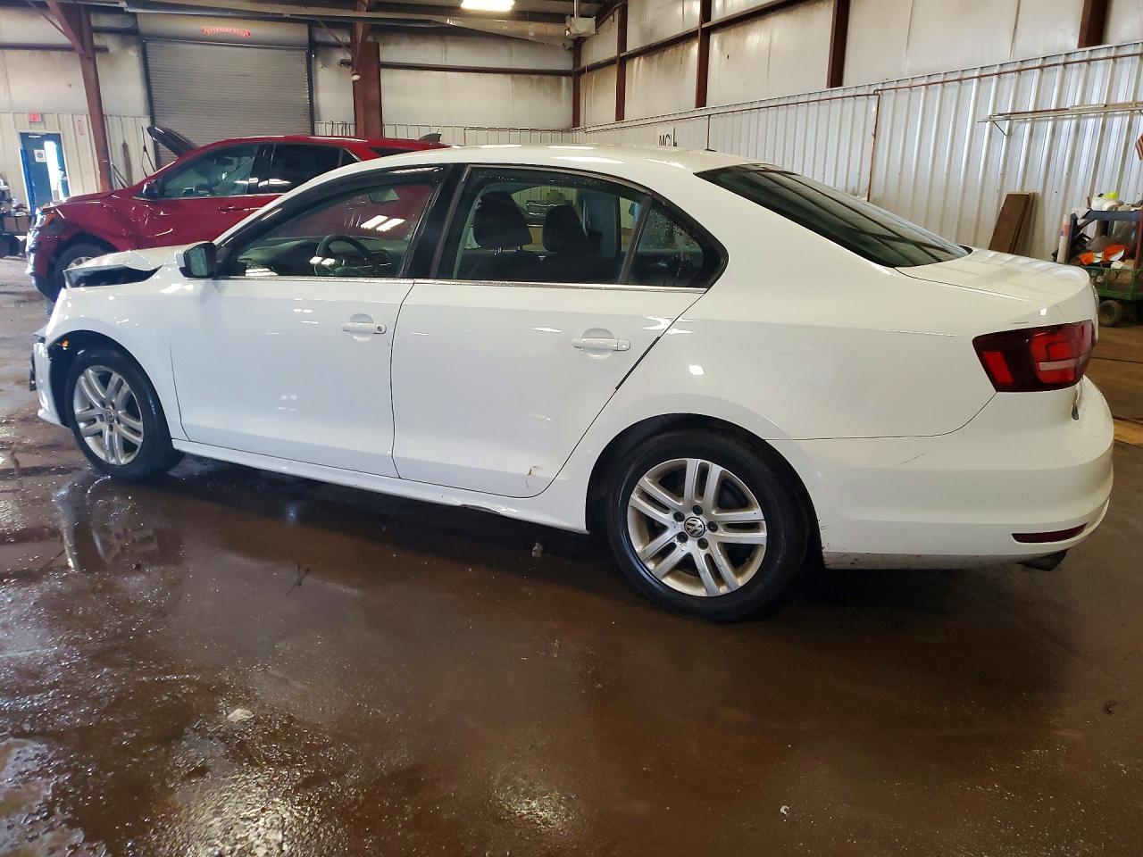 2017 Volkswagen Jetta S - Фото 2