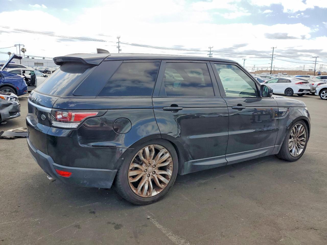 2017 Land Rover Range Rover Sport Hse - Image 3