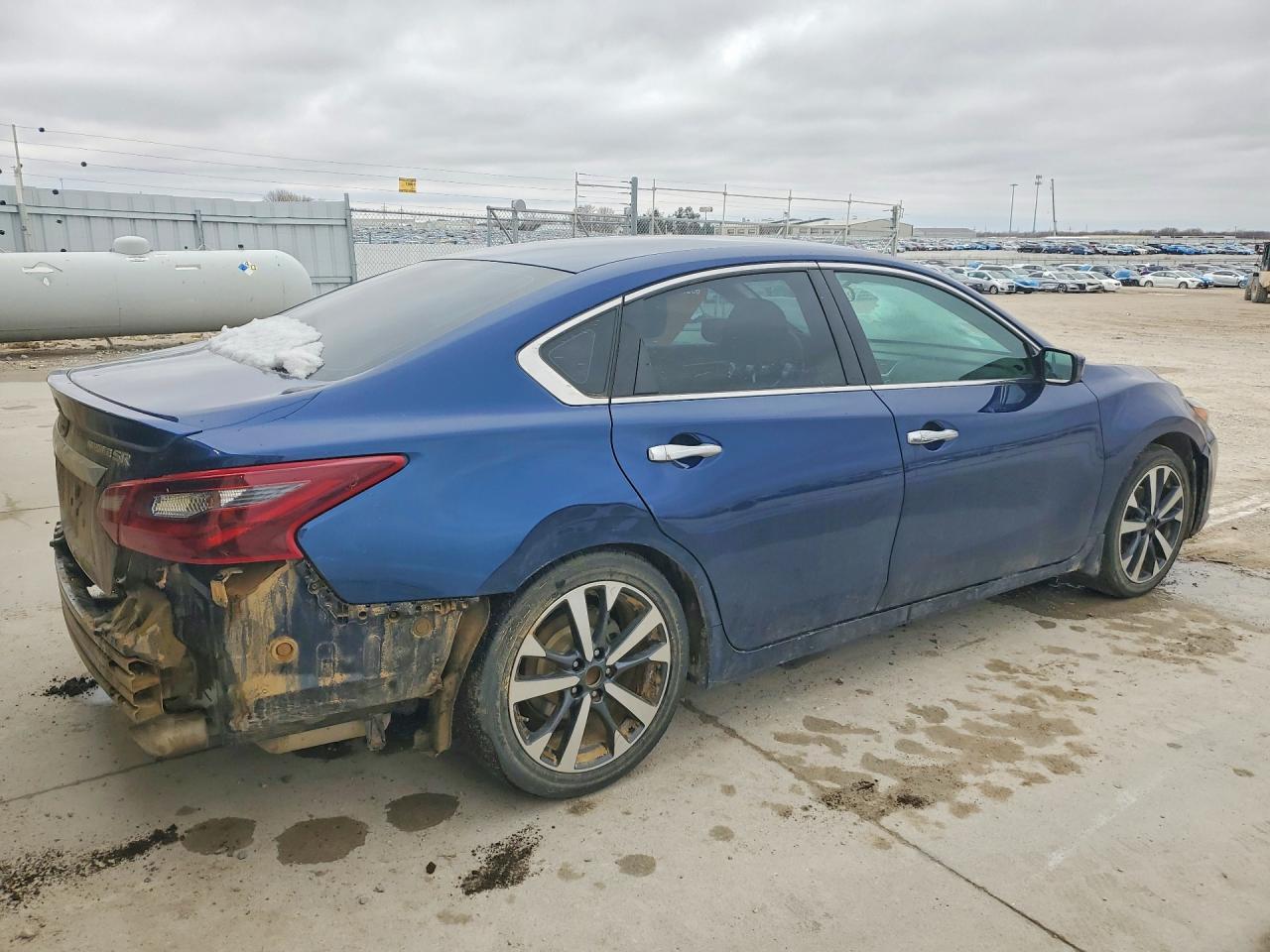 2017 Nissan Altima 2.5 Sr - Image 3