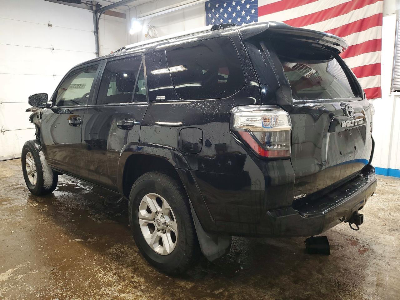 2016 Toyota 4Runner Sr5 - Фото 2