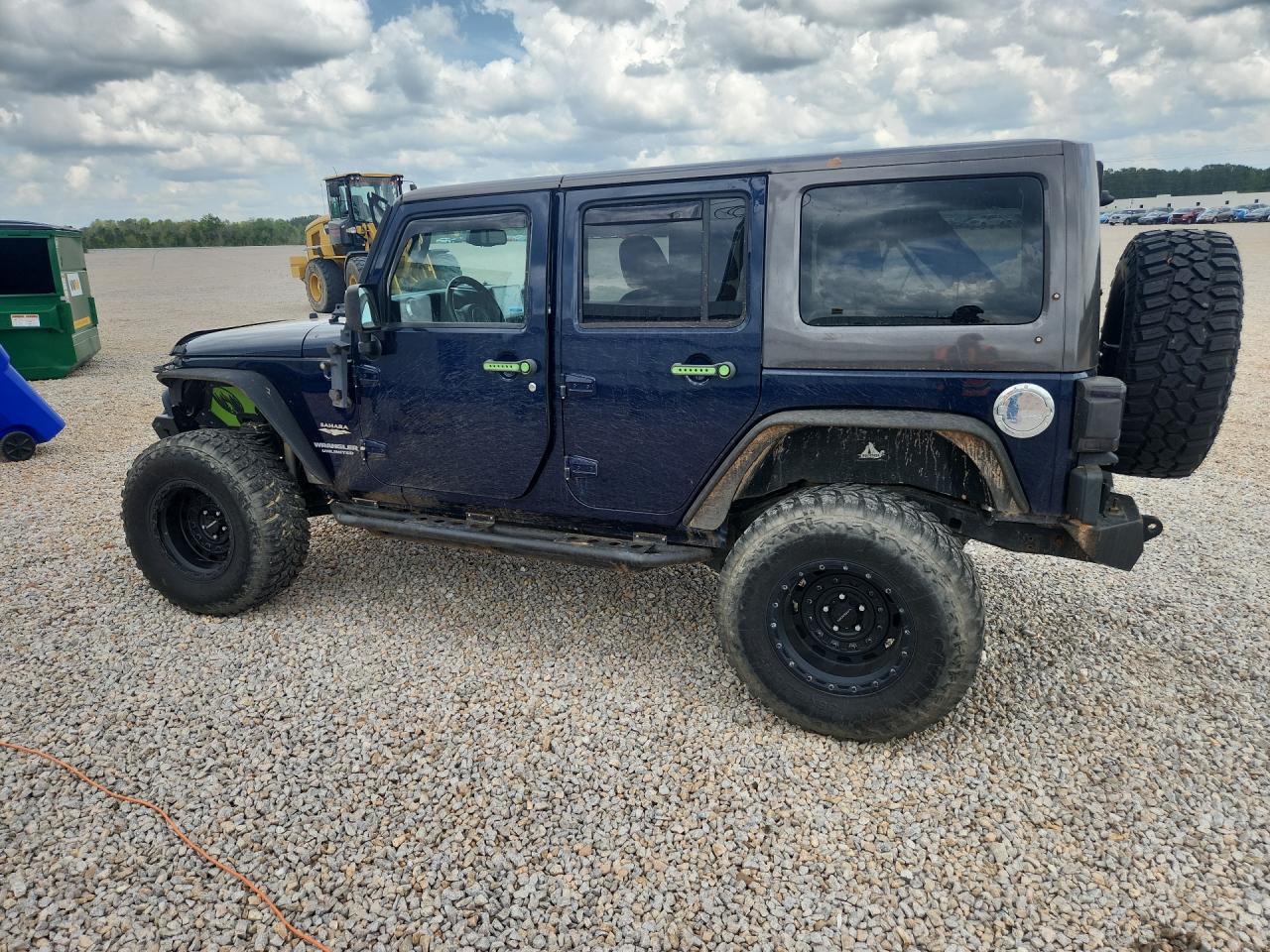 2013 Jeep Wrangler Unlimited Sahara - Фото 2