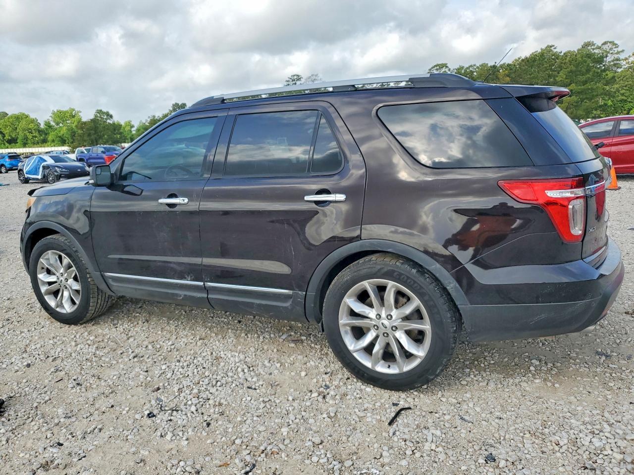 2014 Ford Explorer Xlt - Фото 2