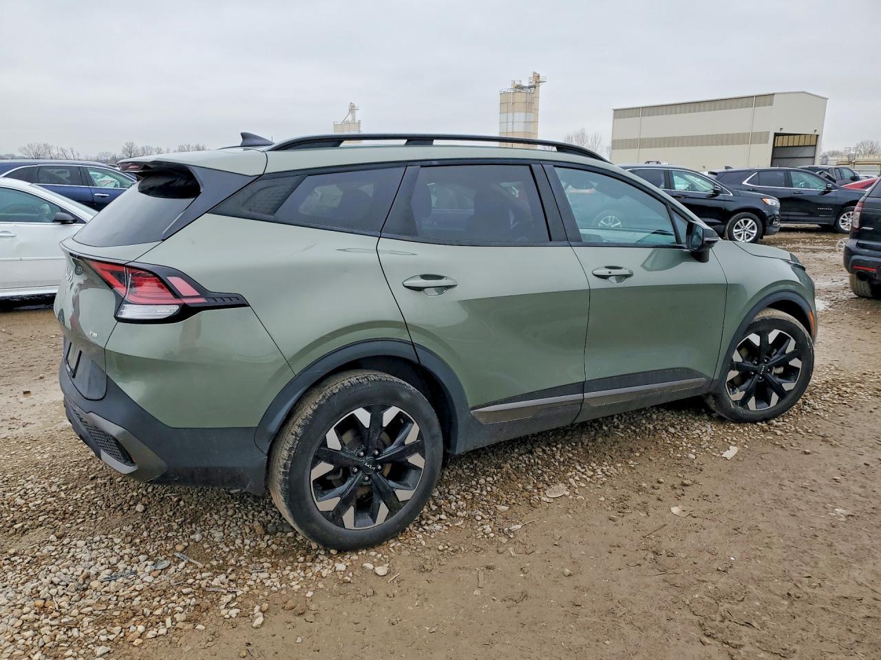 2023 Kia Sportage X-Line - Image 3