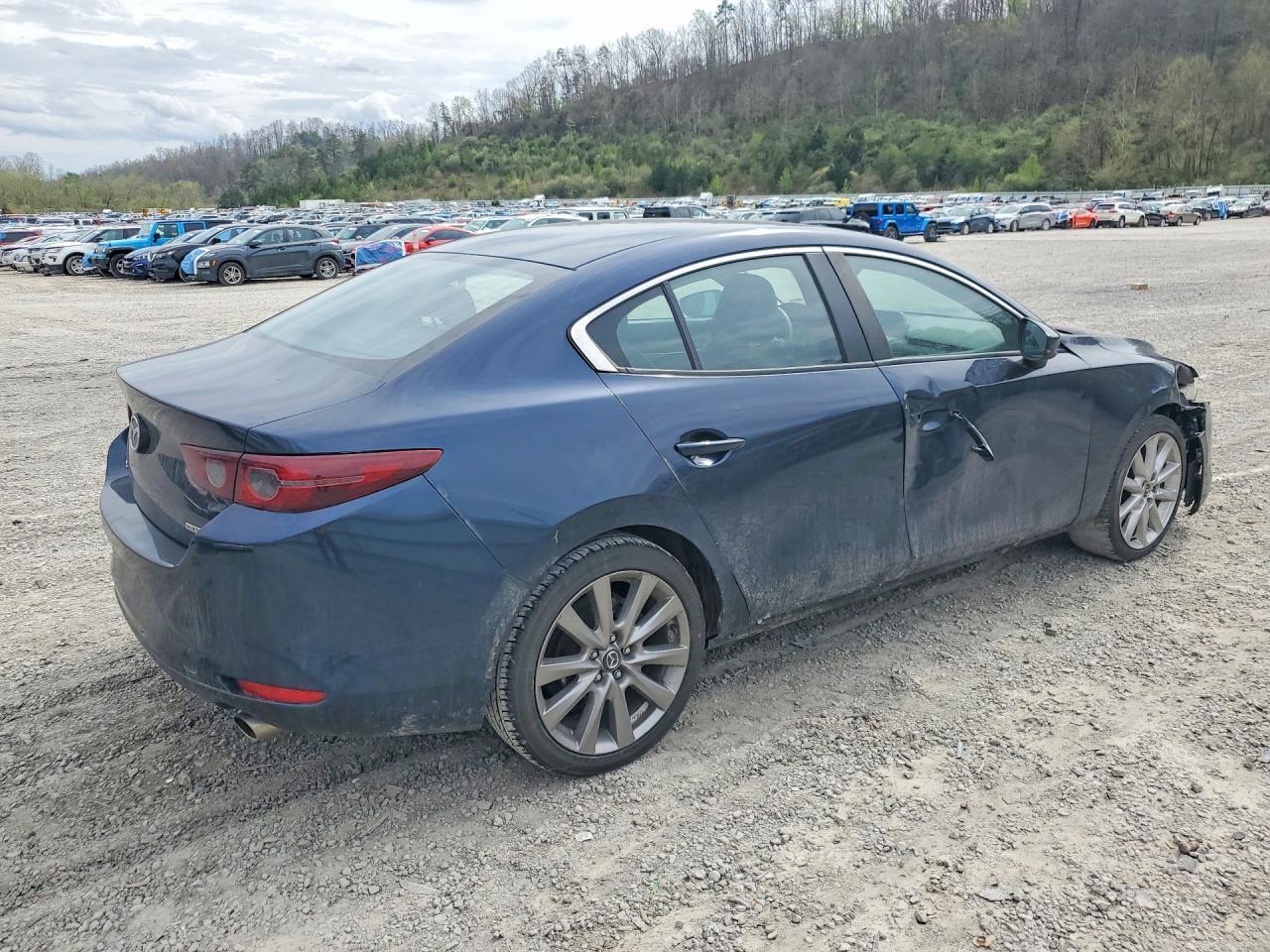 2021 Mazda 3 Select - Фото 3