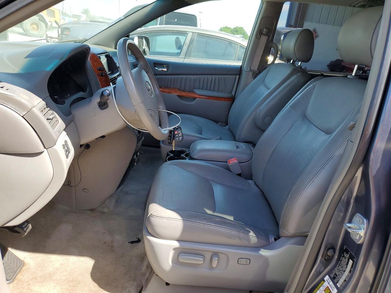 2008 Toyota Sienna Xle - Фото 7