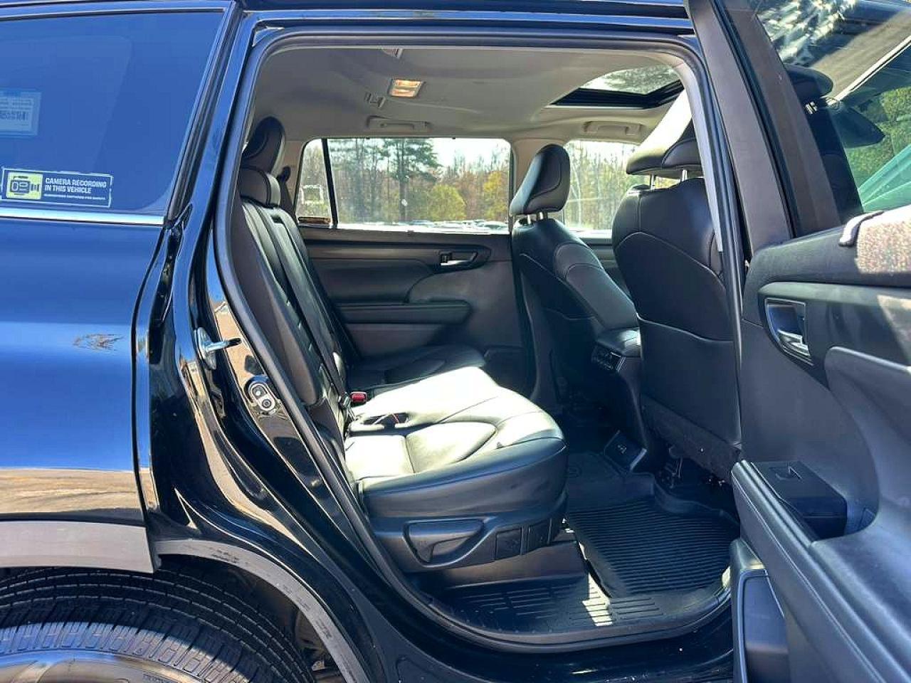 2022 Toyota Highlander Xle - Image 7