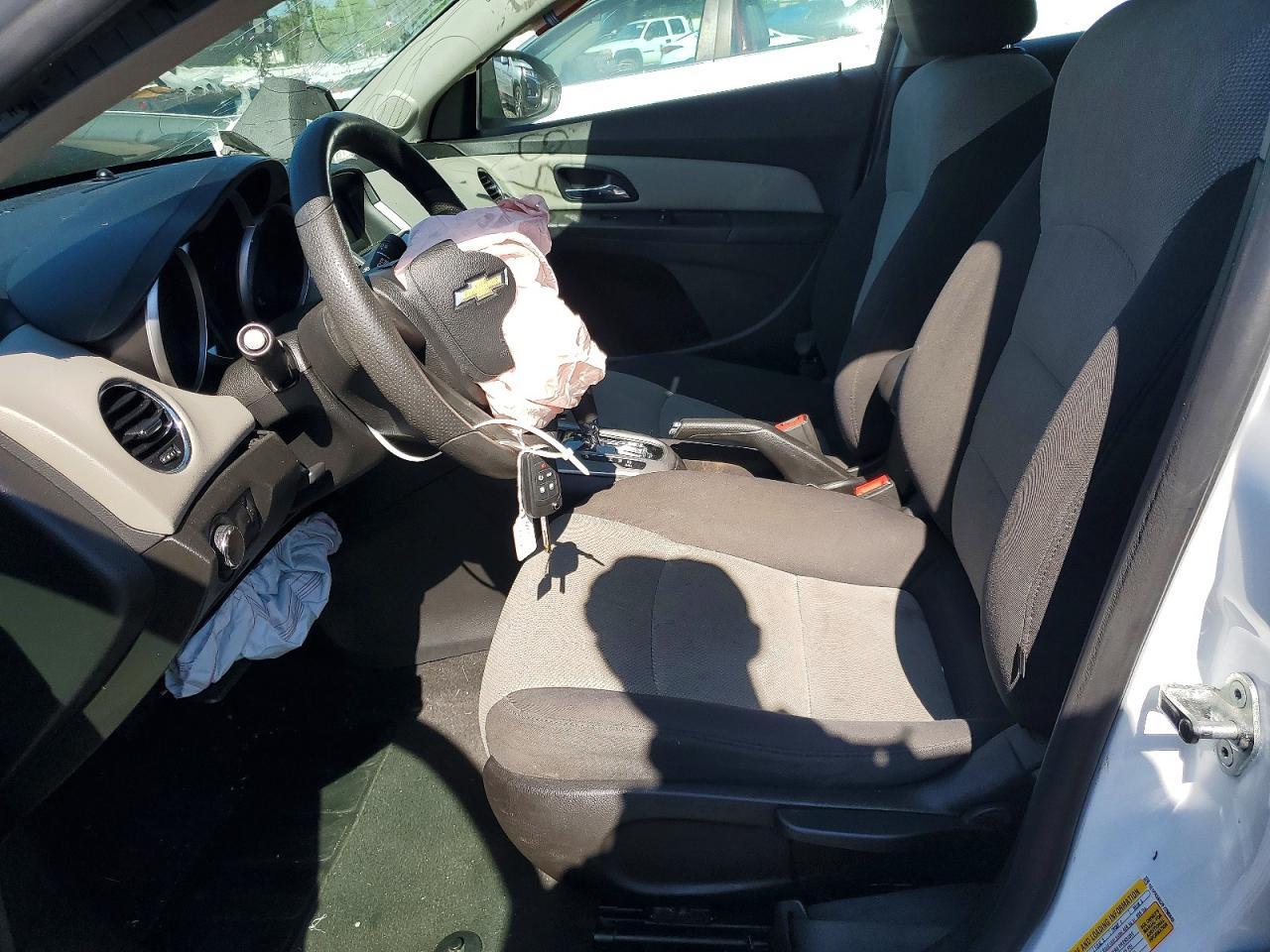 2015 Chevrolet Cruze Ls - Фото 7