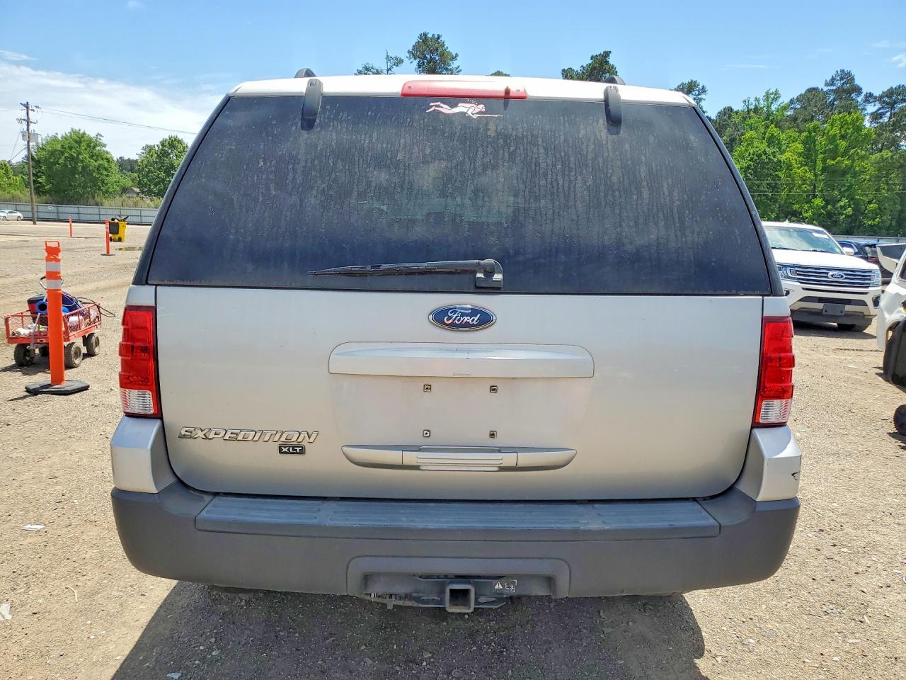 2005 Ford Expedition Xlt - Image 6