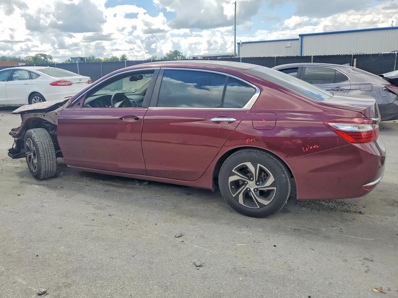 2017 Honda Accord Lx - Фото 2