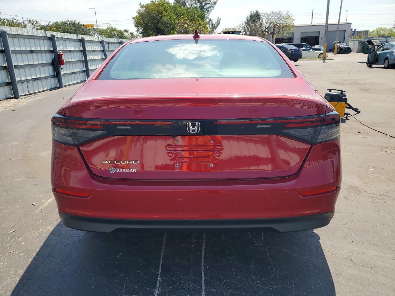 2025 Honda Accord Lx - Фото 6