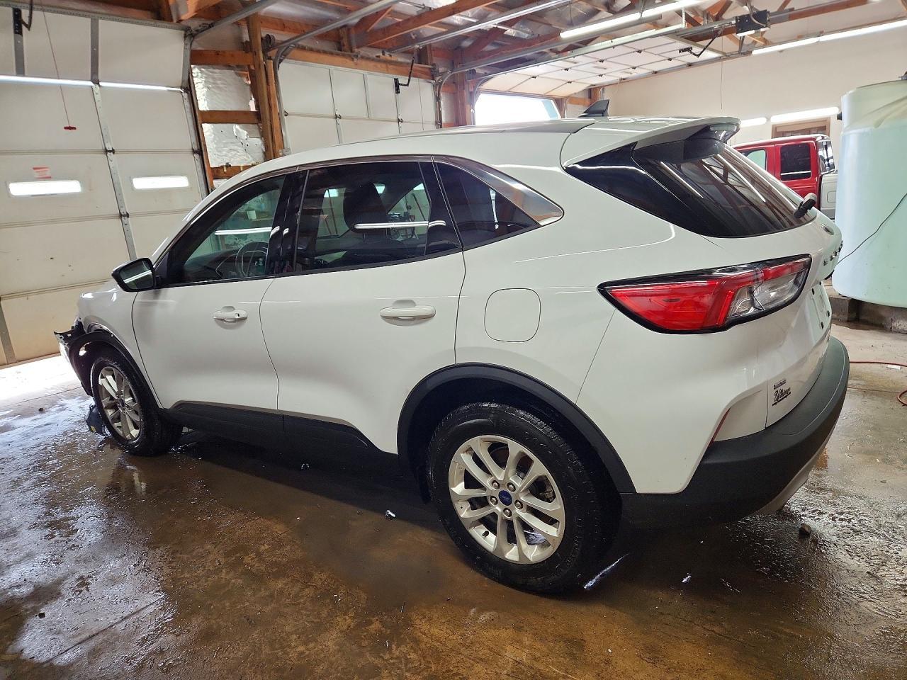 2022 Ford Escape Se - Фото 2