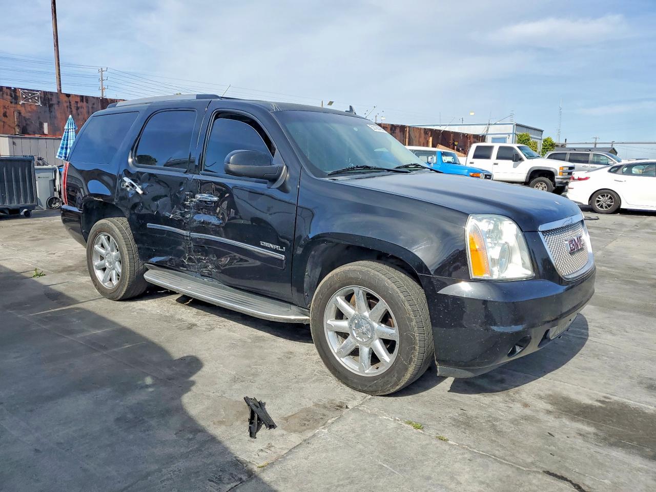 2013 GMC Yukon Denali - Фото 4