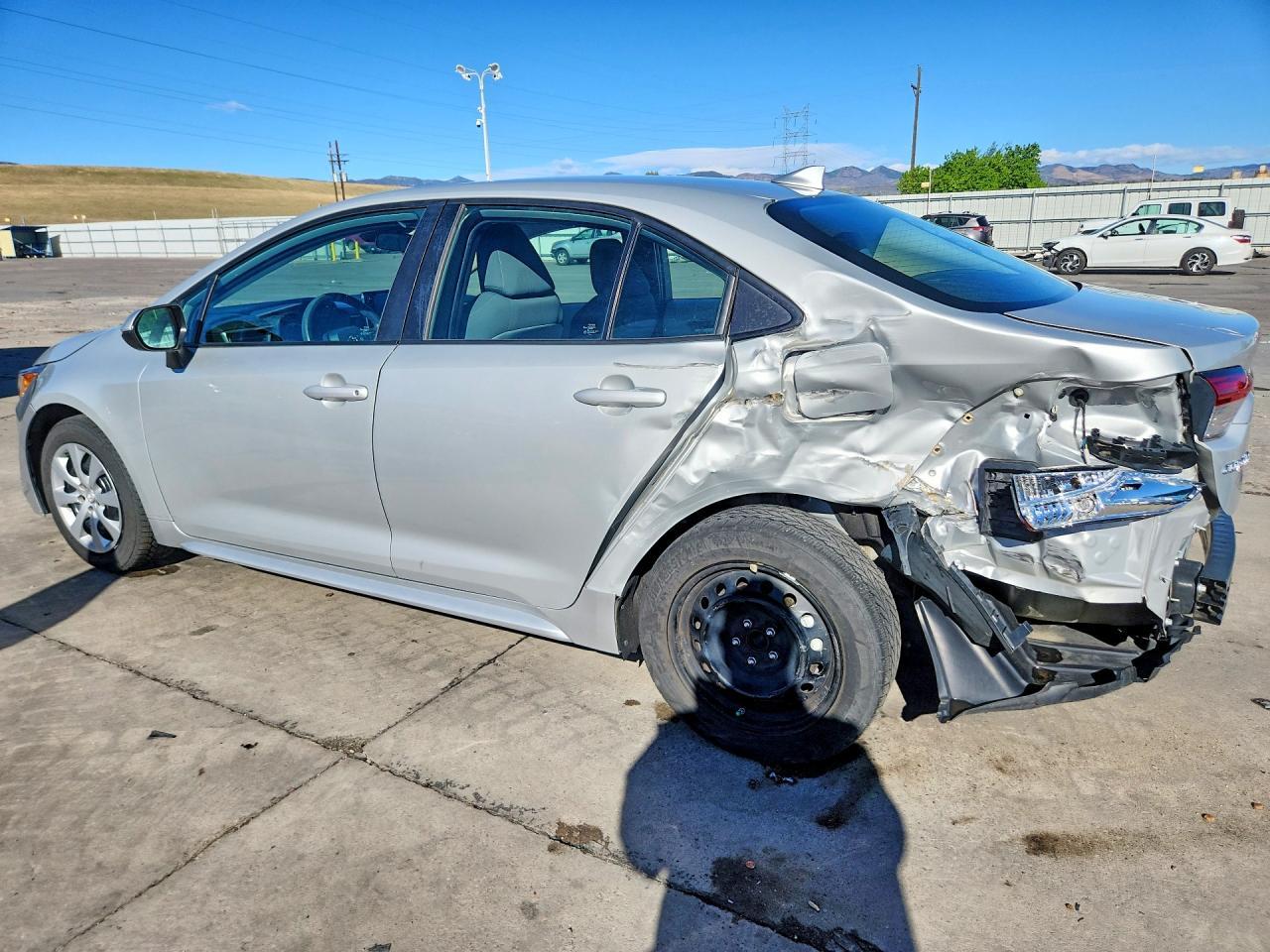 2021 Toyota Corolla Le - Image 2