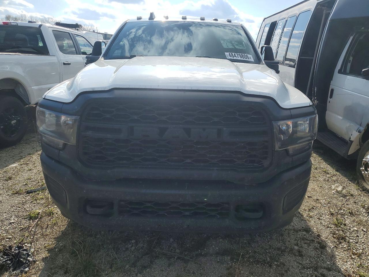 2023 Ram 3500 Tradesman Truck Cab And Chassis - Фото 5